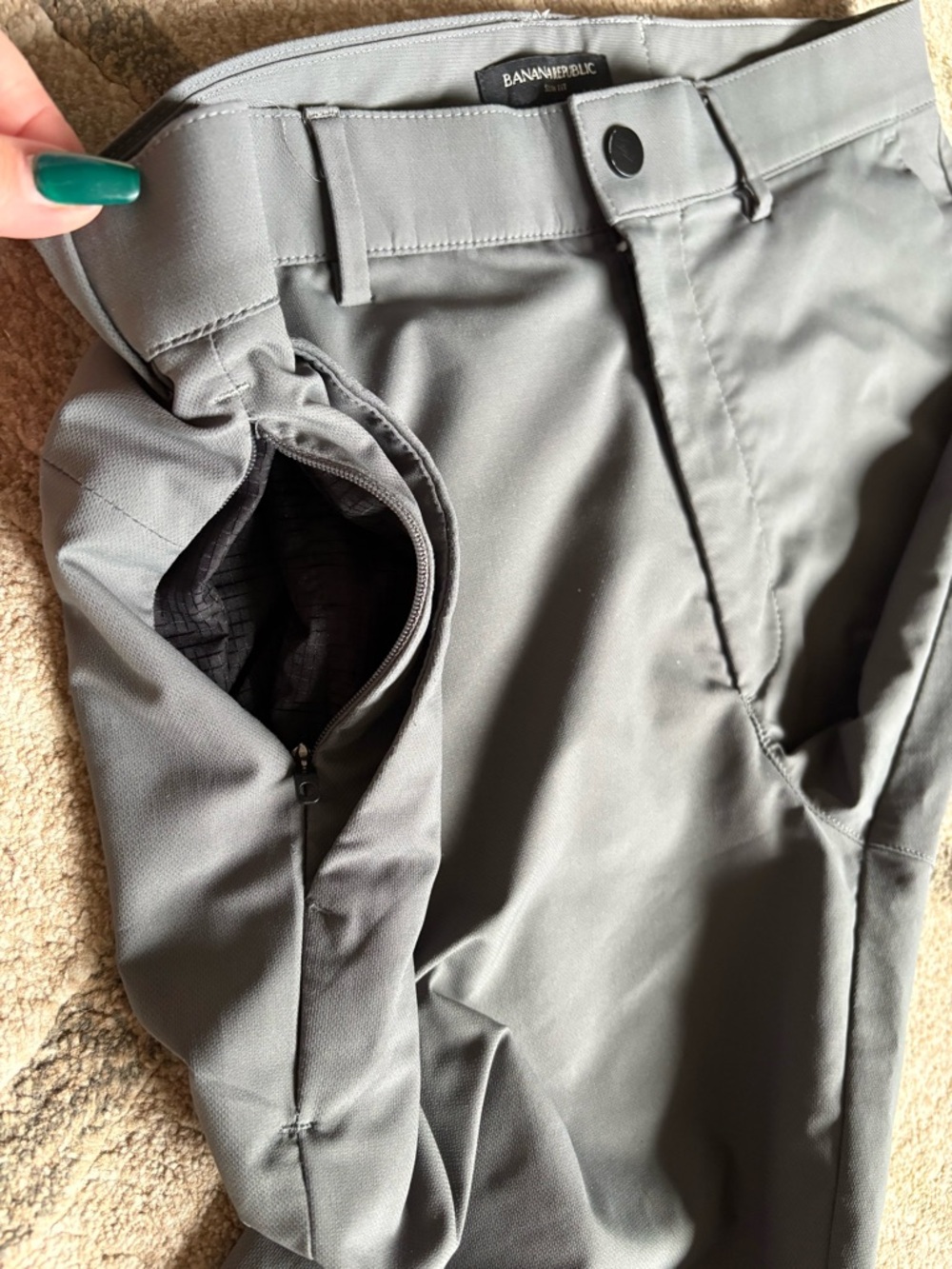Banana Republic gray outdoor hiking pants, slim fit, size 31x30 Like New - Picture 5 of 11